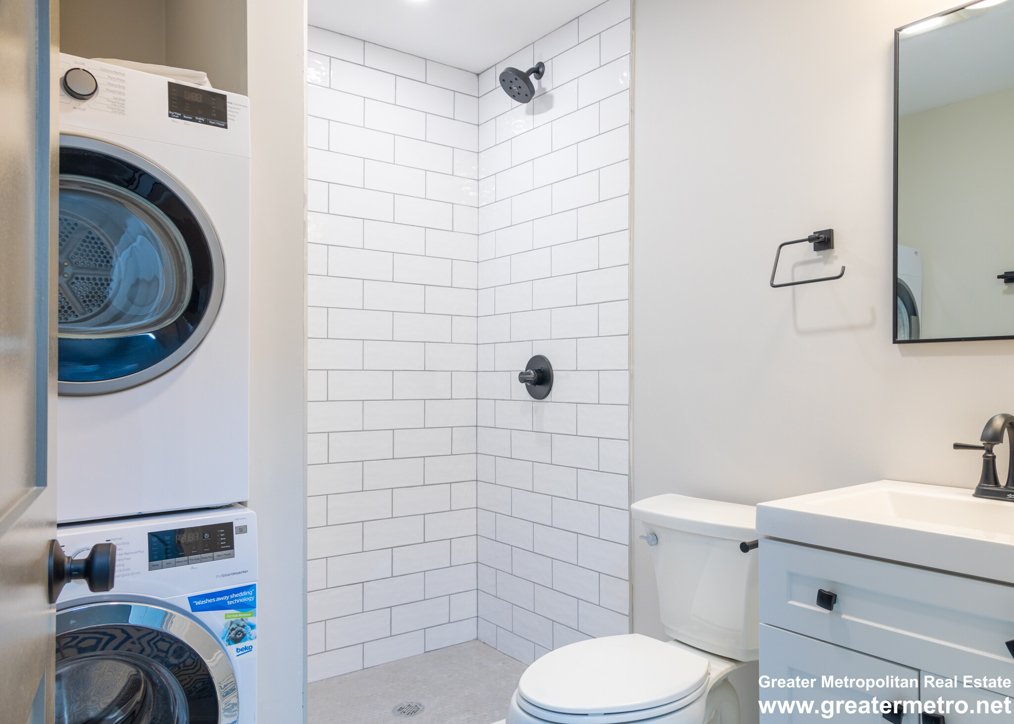 628 6th St, South Boston