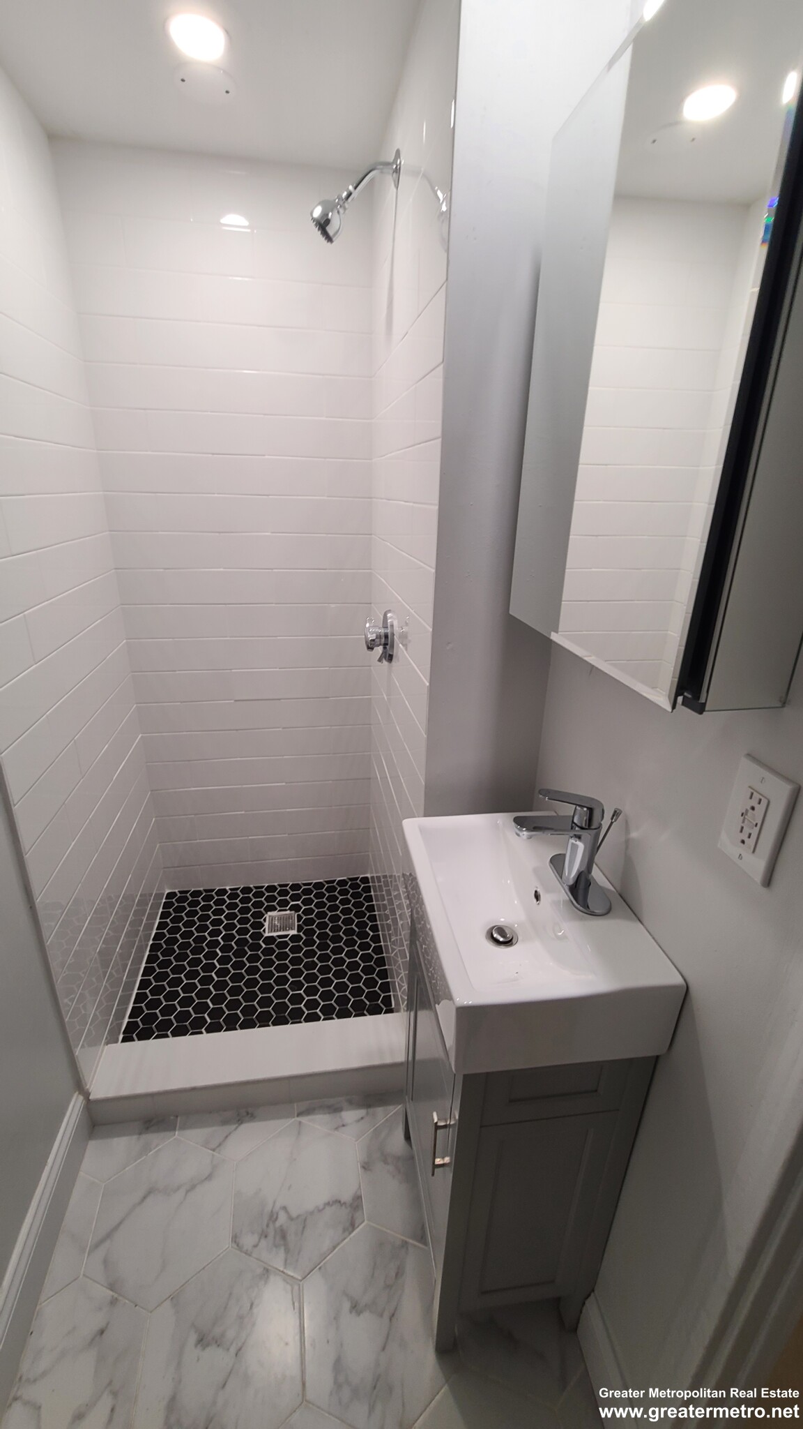 9 Noyes Pl, North End