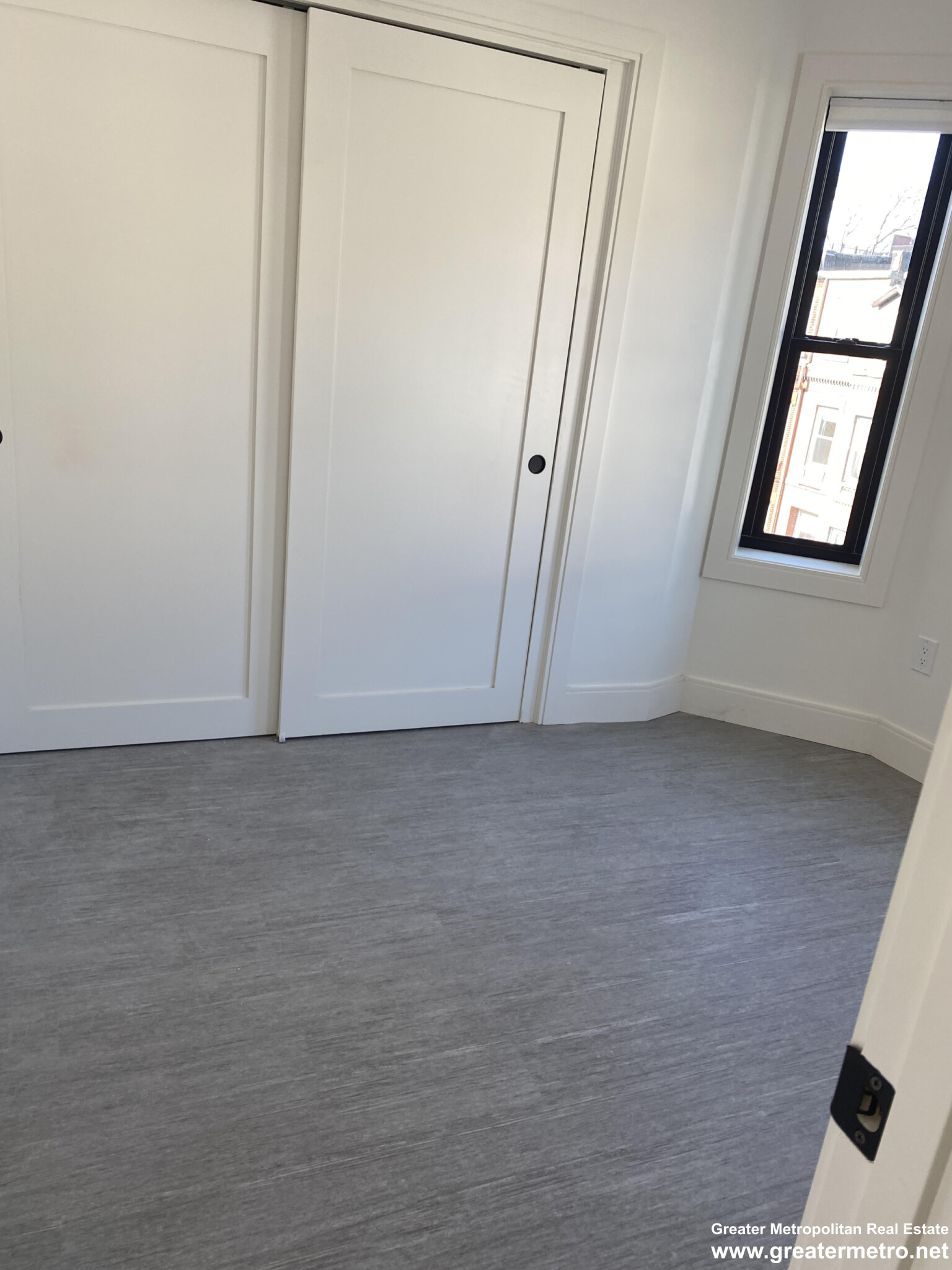 353 8th St, South Boston