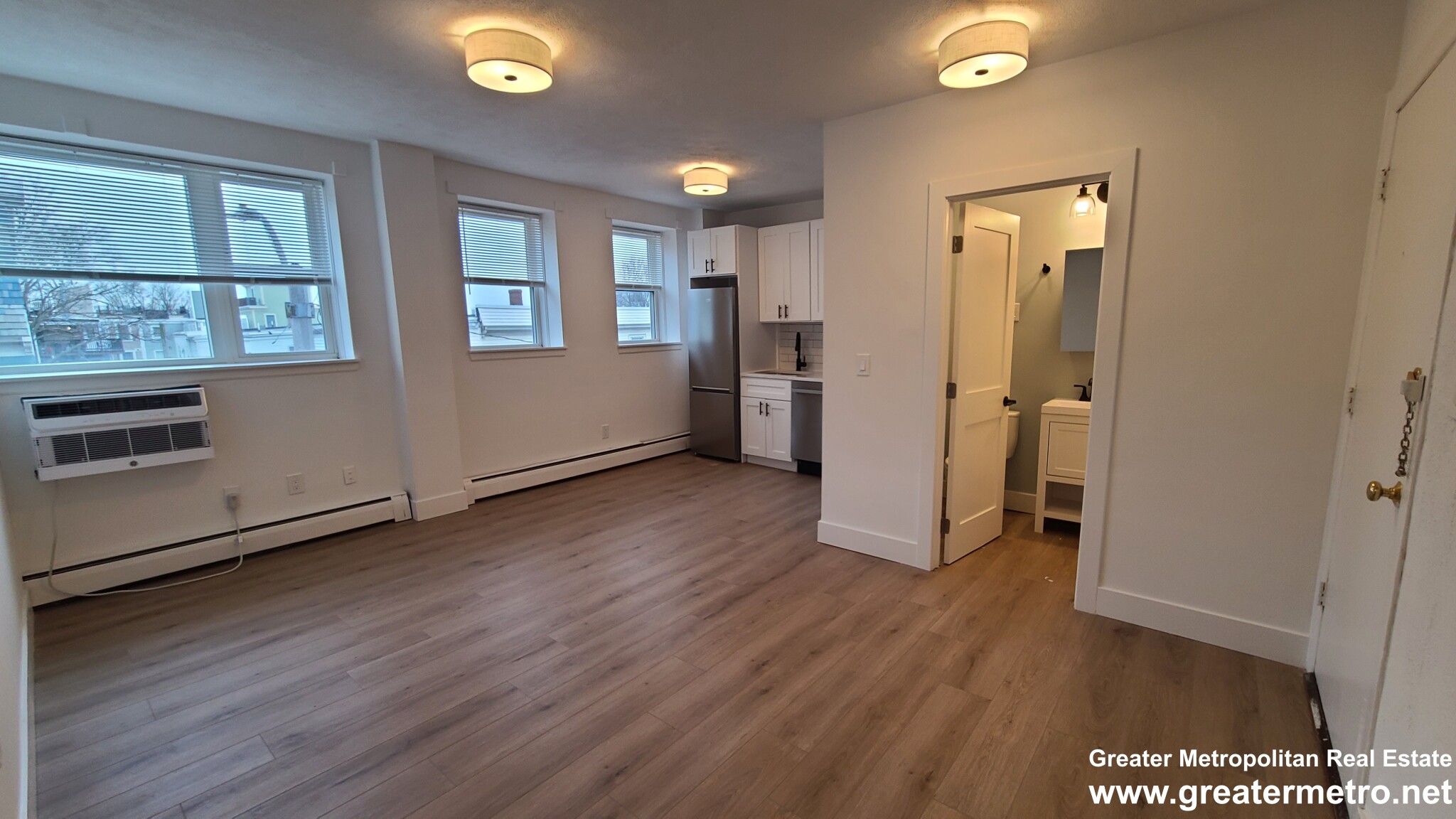 740 7th St, South Boston