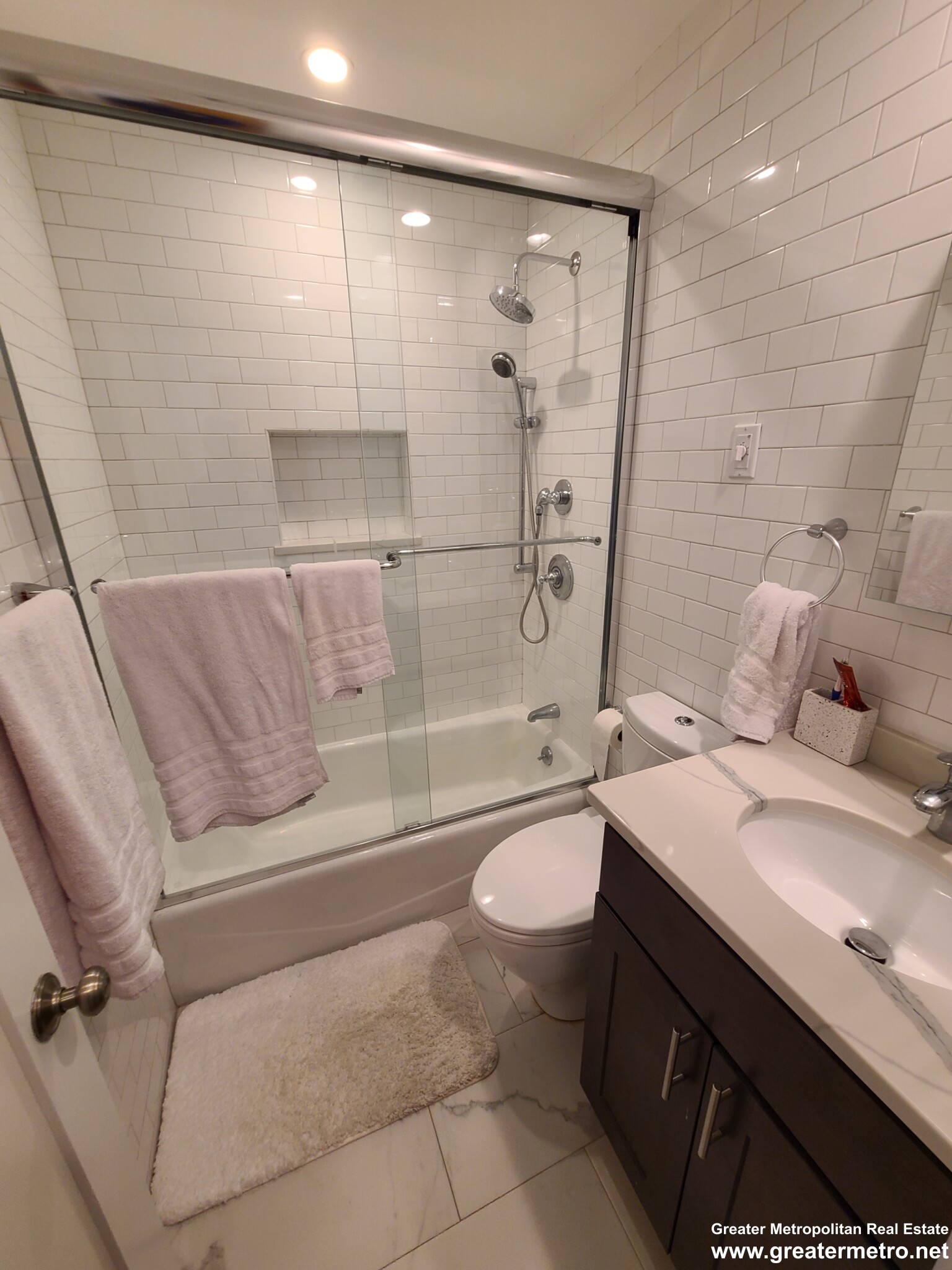 351 North St, North End