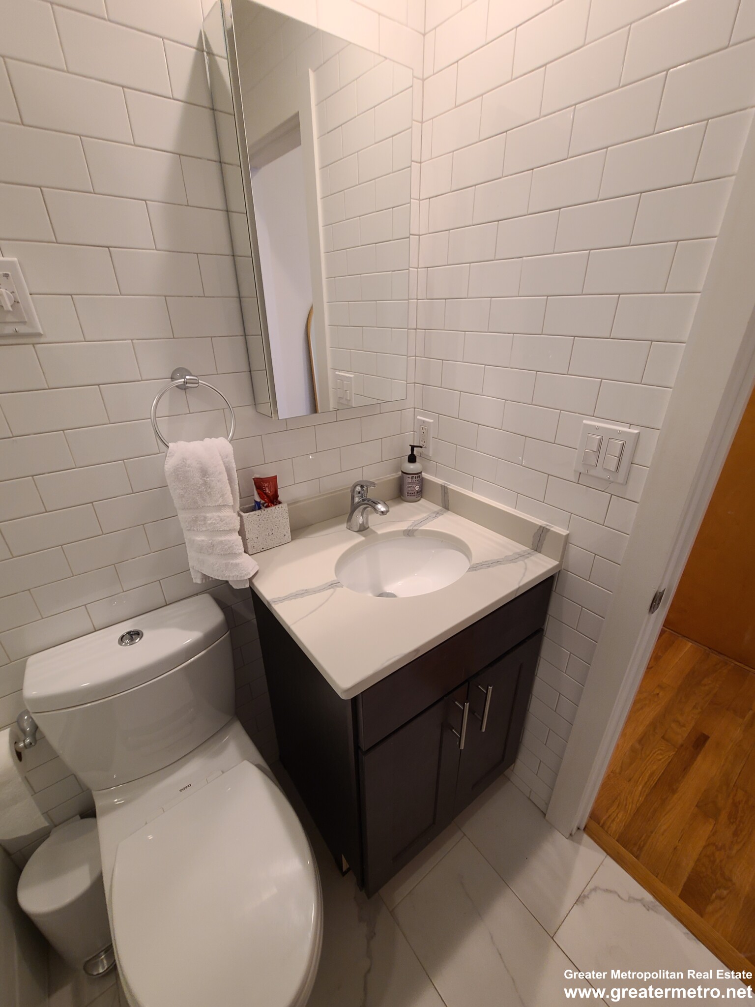 351 North St, North End