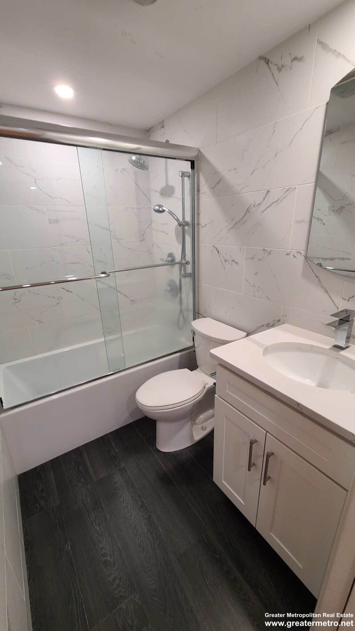 351 North St, North End