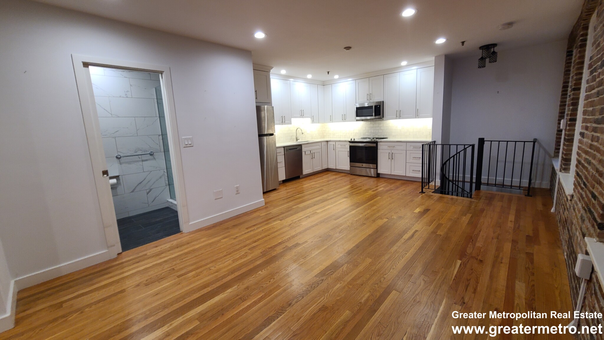 351 North St, North End