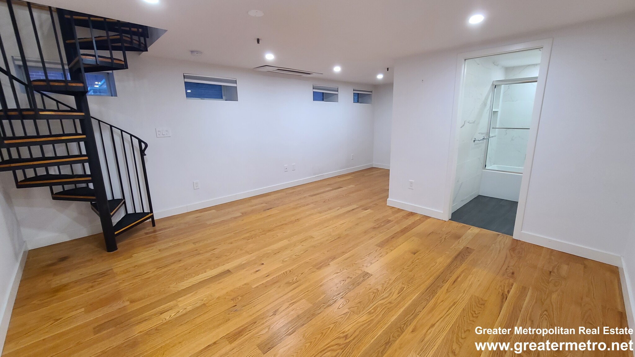 351 North St, North End