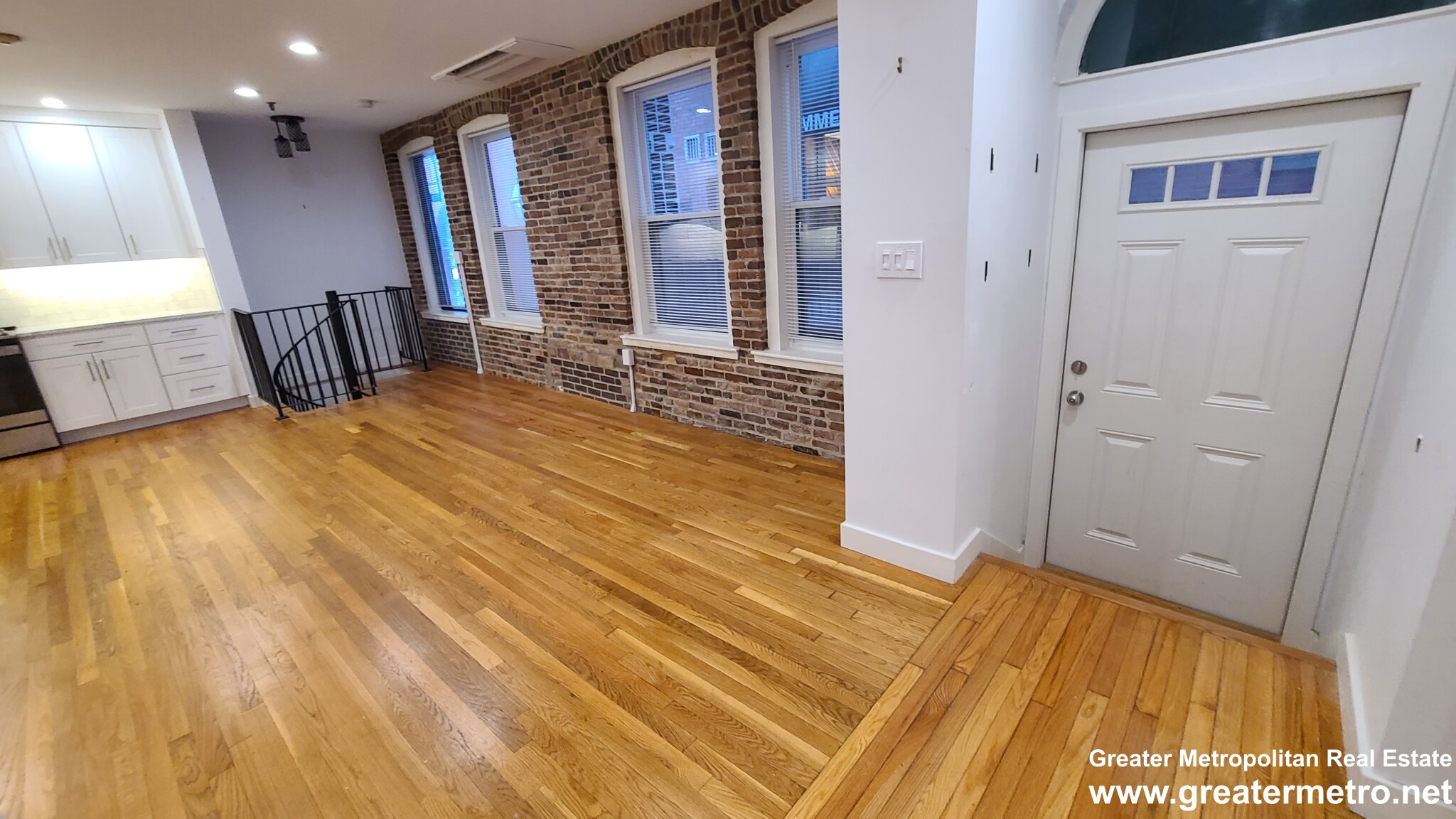 351 North St, North End