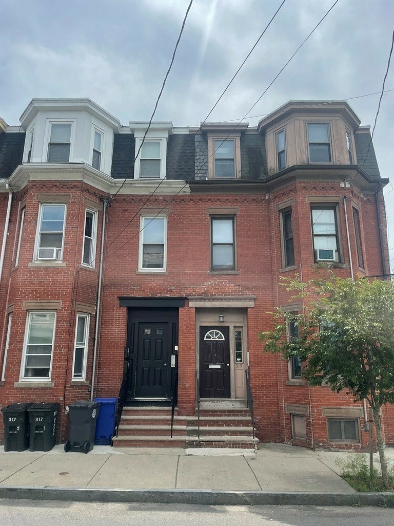 315 Spruce St, Chelsea