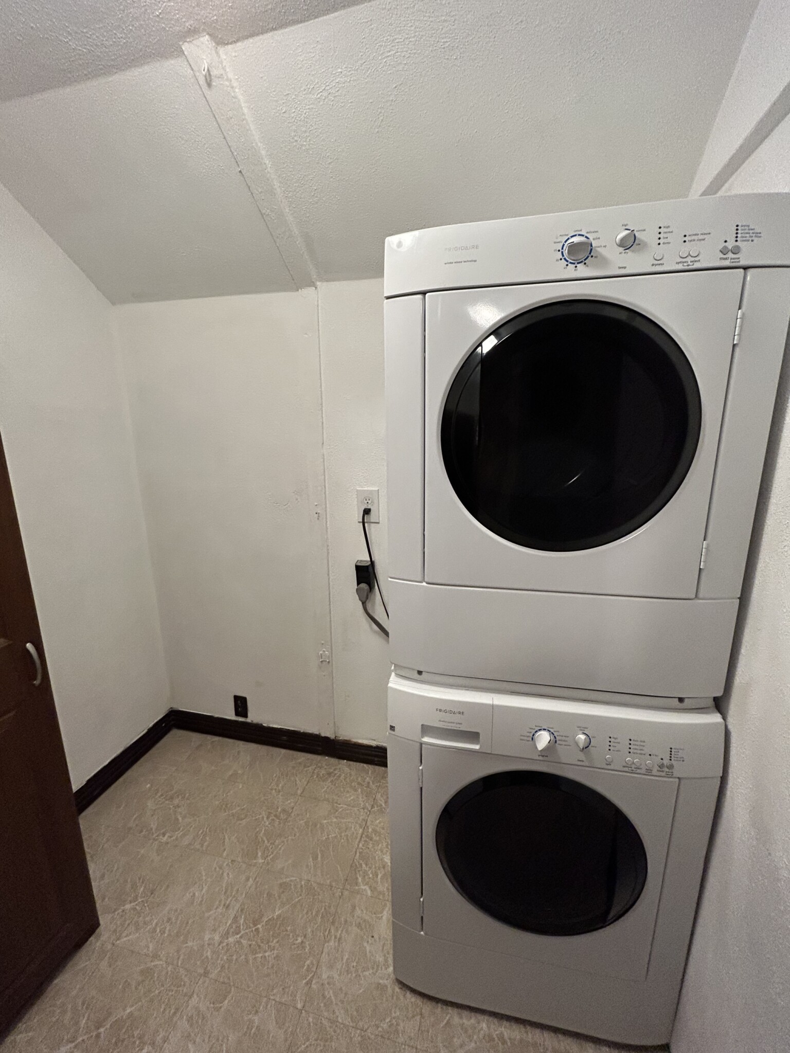 86 Medford St, Magoun Square