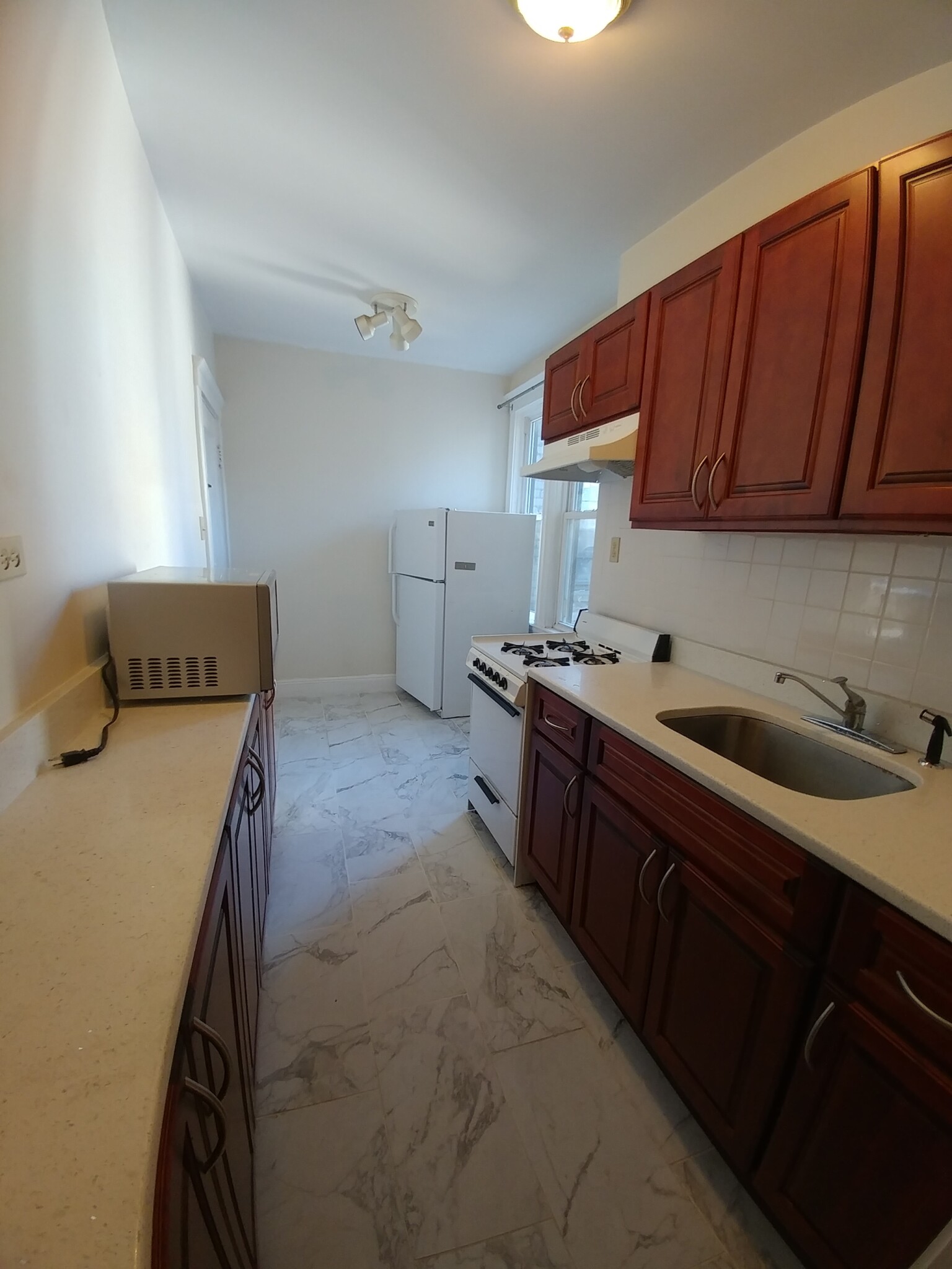 24 Sidlaw Rd. — Brighton