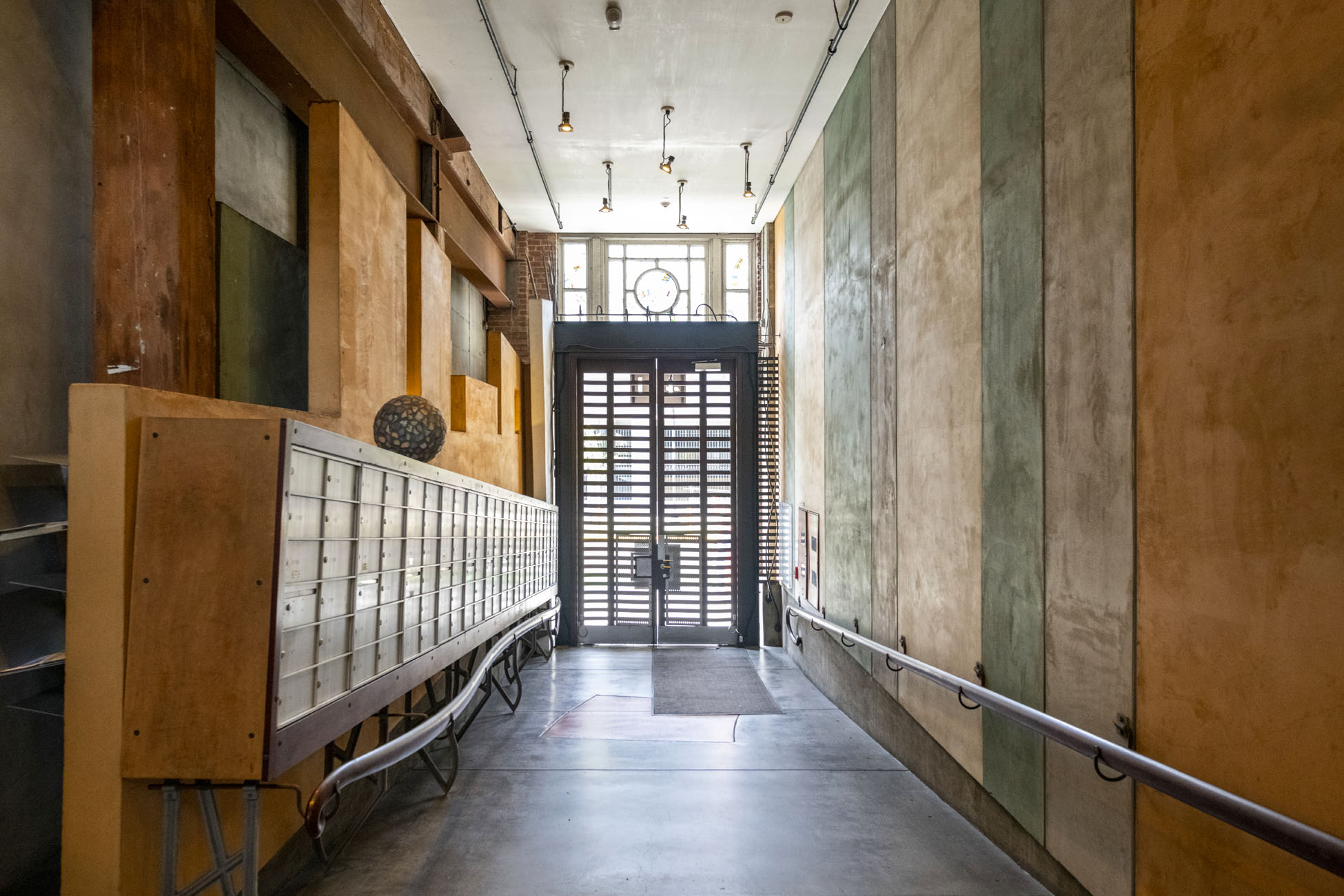 Listing image 15
