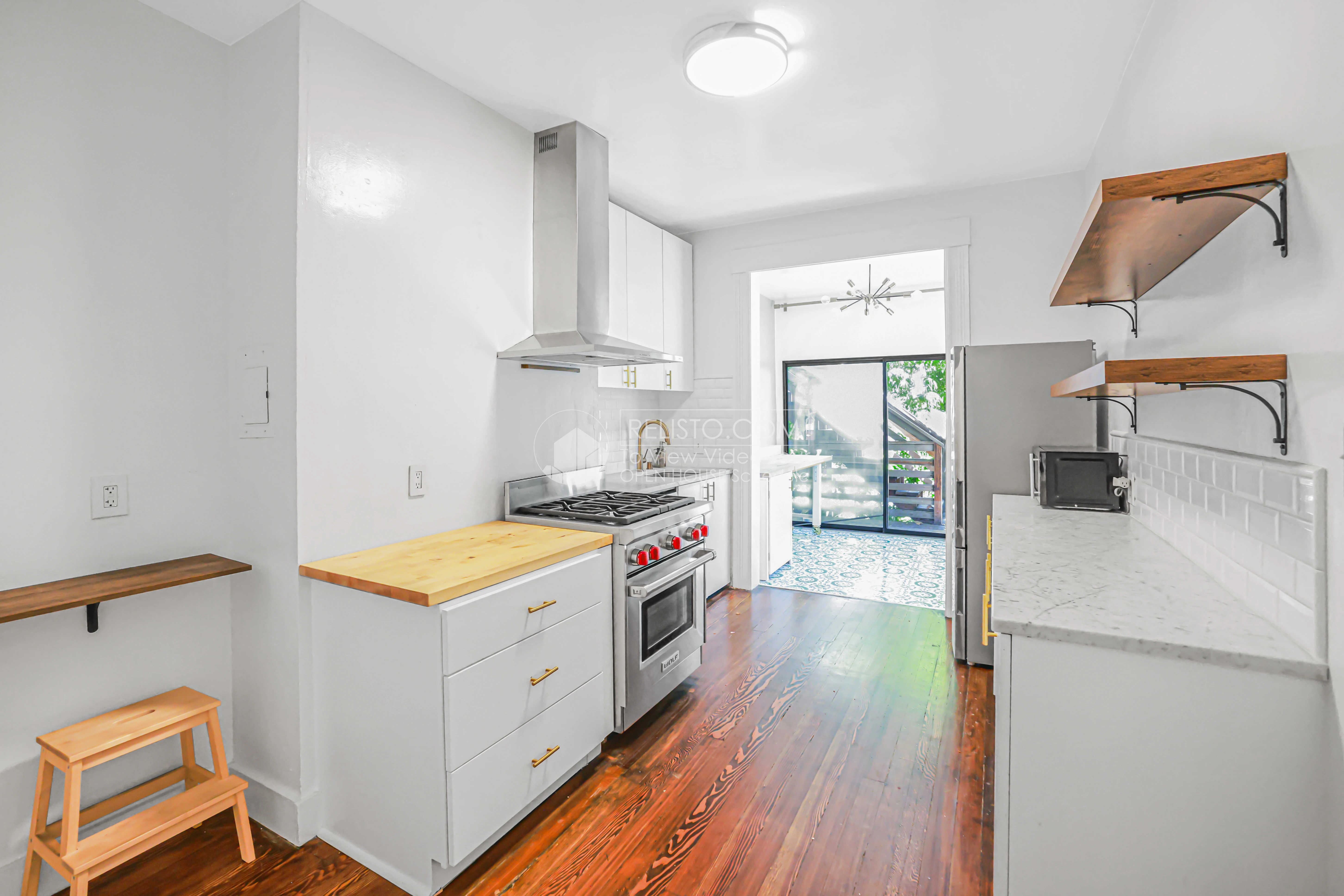 Listing image 2