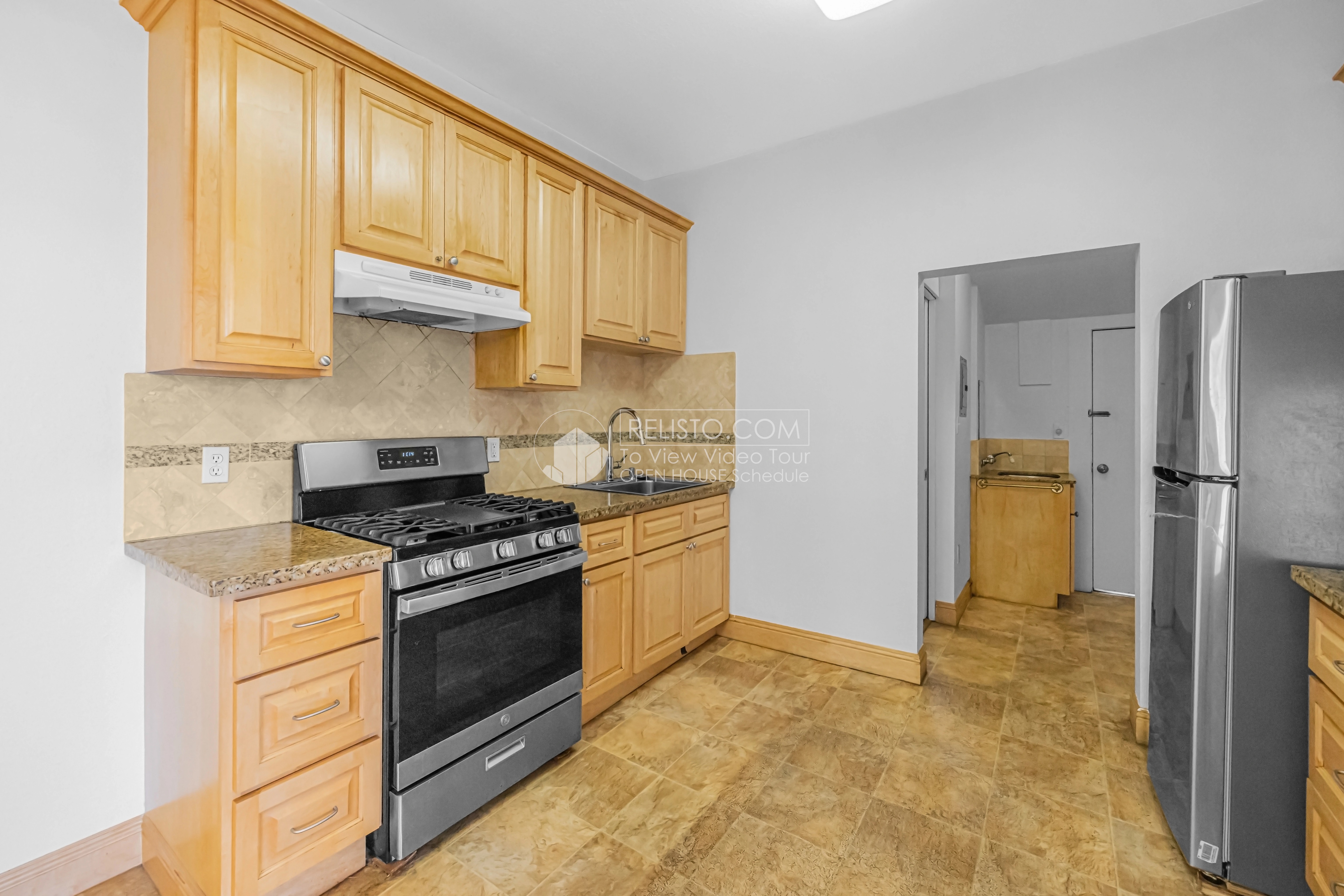 Listing image 12