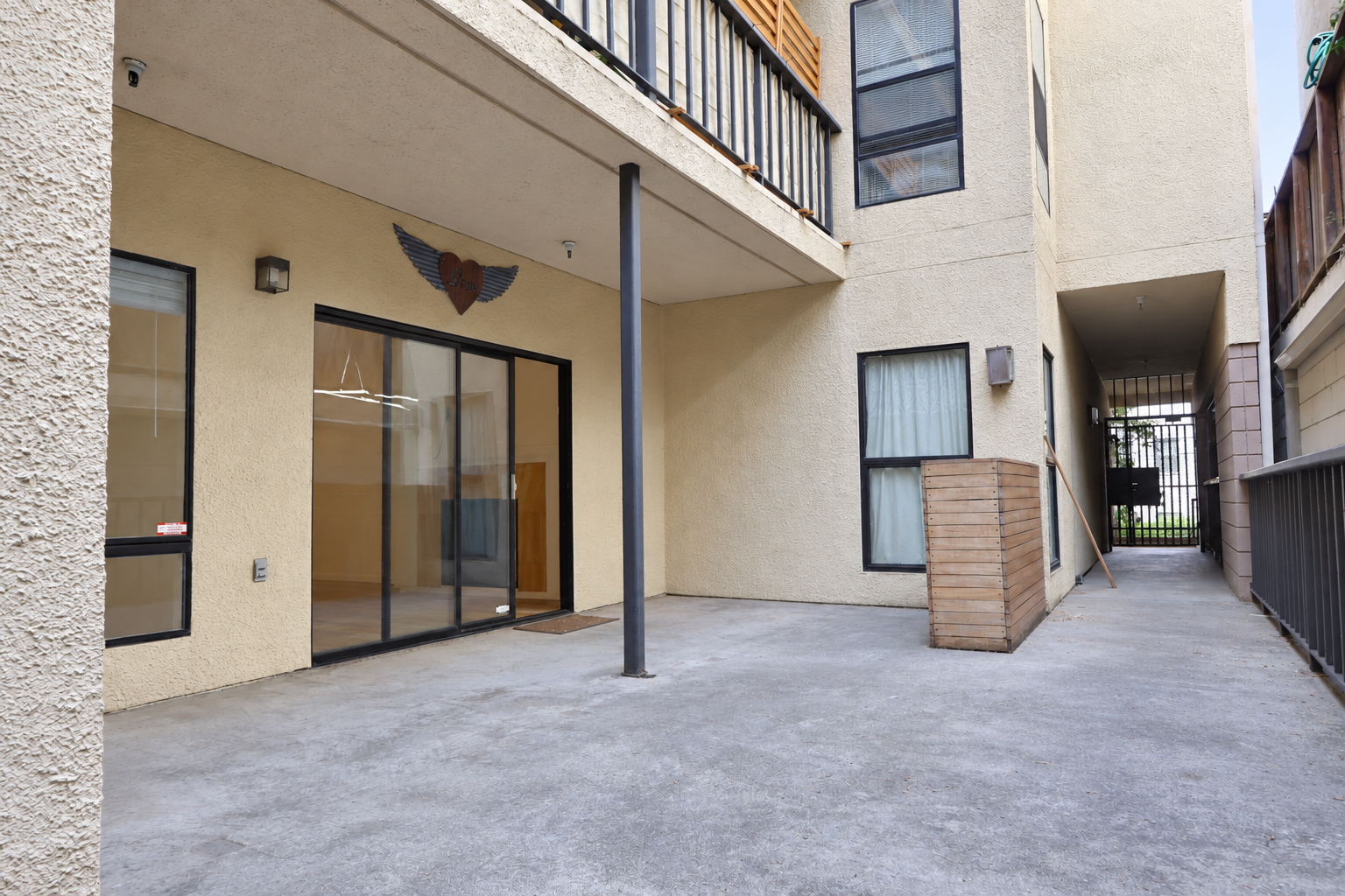 Listing image 10