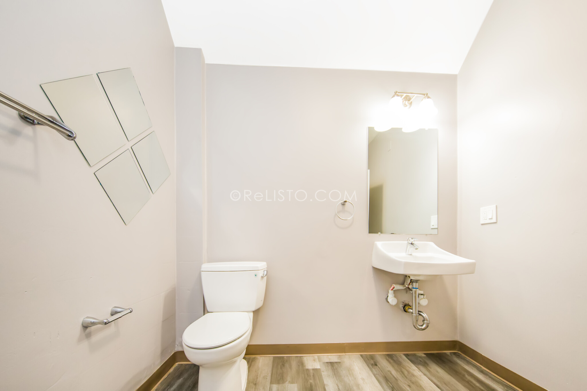 Listing image 11
