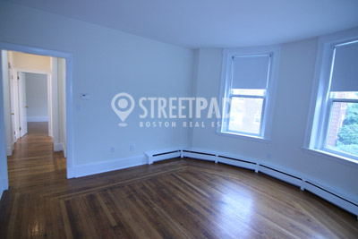 1539 Beacon St, Coolidge Corner