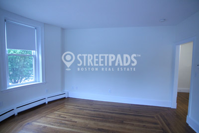 1539 Beacon St, Coolidge Corner