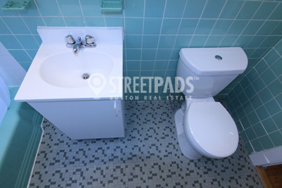 1539 Beacon St, Coolidge Corner