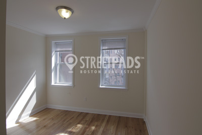 Photos of apartment on Chauncy St.,Cambridge MA 