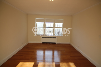 75 Kilsyth Rd, Brighton