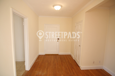 75 Kilsyth Rd, Brighton