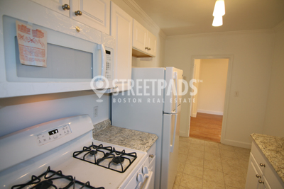 75 Kilsyth Rd, Brighton