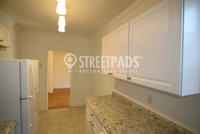 75 Kilsyth Rd, Brighton