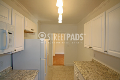 75 Kilsyth Rd, Brighton