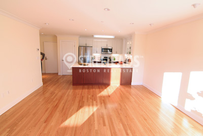 Photos of apartment on Beacon St.,Brookline MA 02446