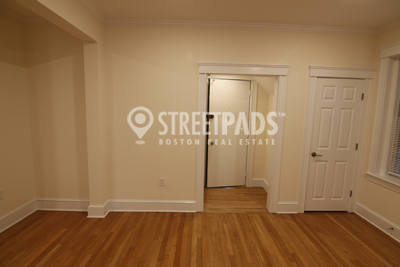 19 Green St, Coolidge Corner