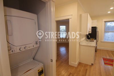 19 Green St, Coolidge Corner