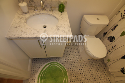 19 Green St, Coolidge Corner