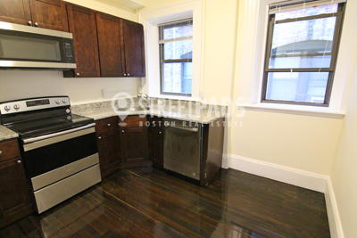 Photos of apartment on Beacon St.,Brookline MA 02446
