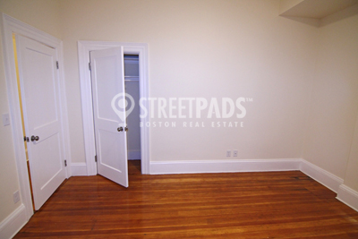Photos of apartment on Beacon St.,Brookline MA 02446
