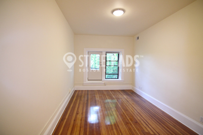 Photos of apartment on Beacon St.,Brookline MA 02446