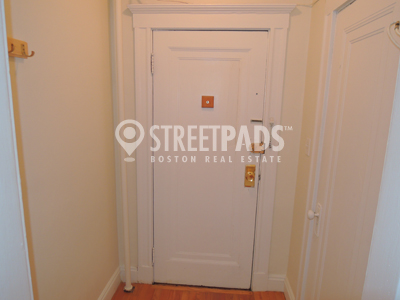 115 Saint Stephen St, Fenway