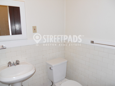 Photos of apartment on Washington St.,Malden MA 02148