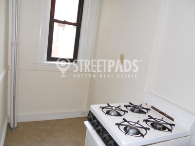 Photos of apartment on Washington St.,Malden MA 02148