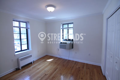 60 Brattle St, Harvard Square