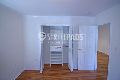 60 Brattle St, Harvard Square