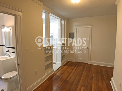 Photos of apartment on Wendell St.,Cambridge MA 02138
