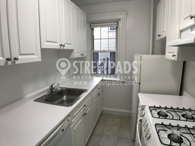 Photos of apartment on Wendell St.,Cambridge MA 02138