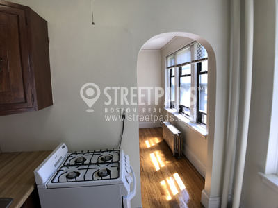 Photos of apartment on Pleasant St.,Malden MA 02148