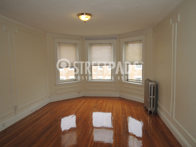 Photos of apartment on Maple St.,Malden MA 02148