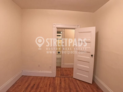 2 Ware St, Harvard Square