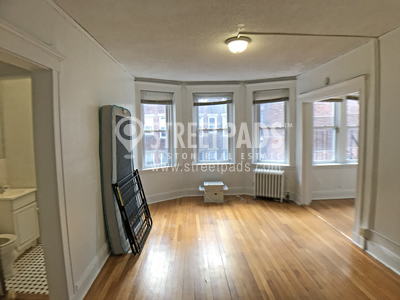Photos of apartment on Commonwealth Ave.,Boston MA 02215