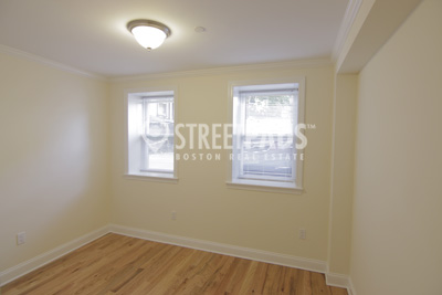 Photos of apartment on Chauncy St.,Cambridge MA 