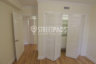 Photos of apartment on Chauncy St.,Cambridge MA 