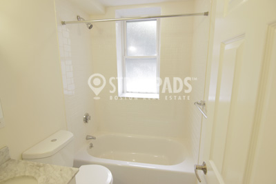 Photos of apartment on Chauncy St.,Cambridge MA 