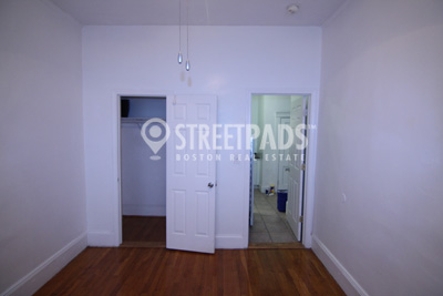 Photos of apartment on Hemenway St.,Boston MA 