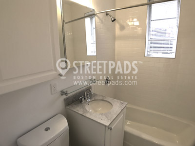 70 Saint Paul St, Coolidge Corner